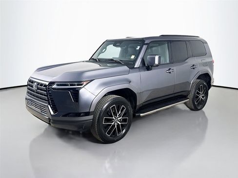 Used 2024 Lexus GX 550 w/ Accessory Package (Z1) AWD/4WD image 5
