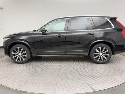 Used 2023 Volvo XC90 B5 Core w/ Protection Package Premier image 5