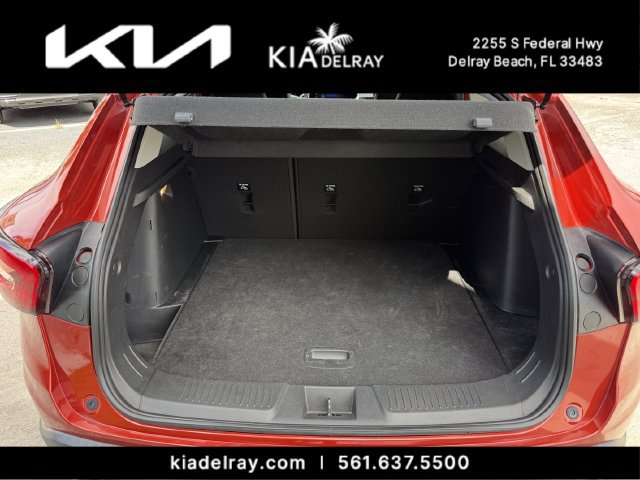 Used 2024 Chevrolet Trax LT FWD image 8