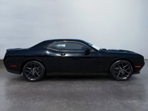 Used 2020 Dodge Challenger SXT w/ Blacktop Package RWD image 2