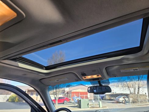 Used 2008 Chevrolet Avalanche LT image 9