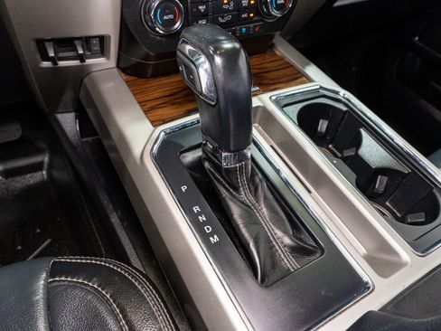Used 2020 Ford F150 Lariat w/ Equipment Group 501A Mid AWD/4WD image 27