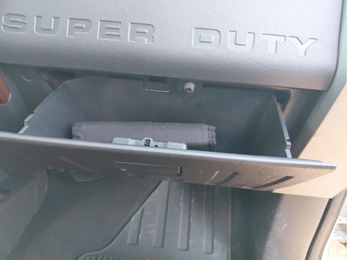Used 2016 Ford F350 Lariat w/ Lariat Ultimate Package image 34