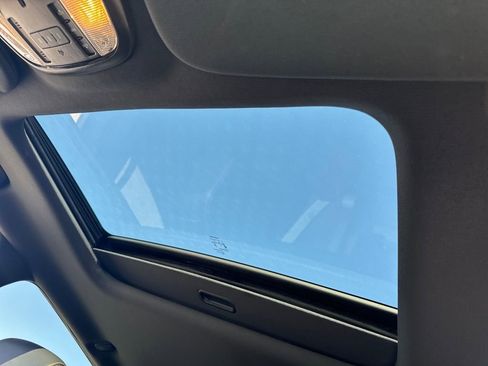 Used 2023 Dodge Durango R/T image 22