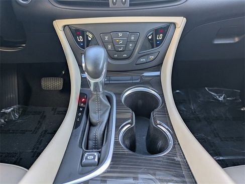 Used 2020 Buick Envision Essence image 23