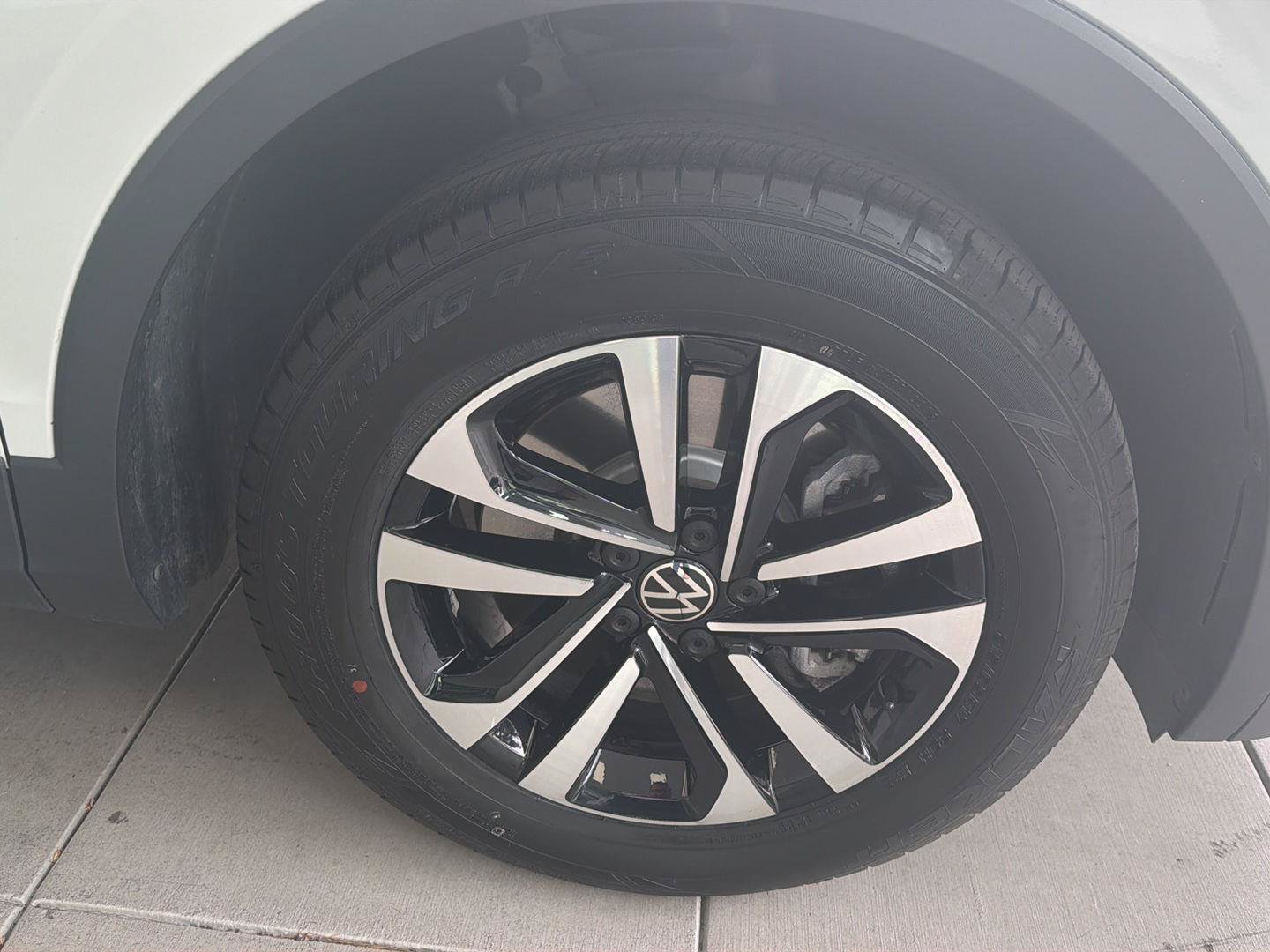 Used 2022 Volkswagen Tiguan S FWD image 10