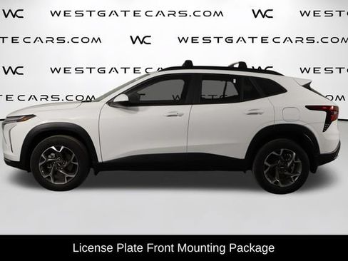 Used 2025 Chevrolet Trax LT w/ Driver Confidence Package FWD image 5
