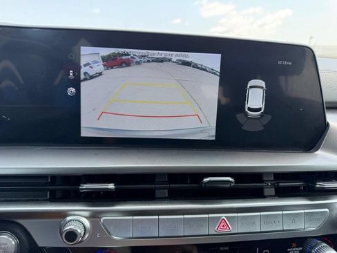 Used 2025 Kia Telluride S AWD/4WD image 23