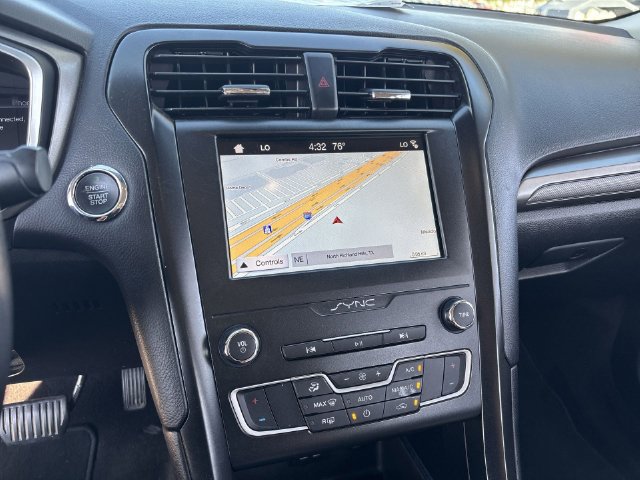 Used 2019 Ford Fusion SE w/ Equipment Group 151A FWD image 24