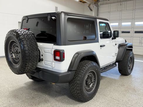 Used 2021 Jeep Wrangler Sport image 4