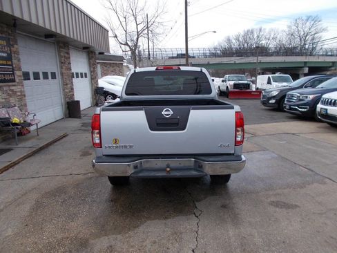 Used 2011 Nissan Frontier S image 4