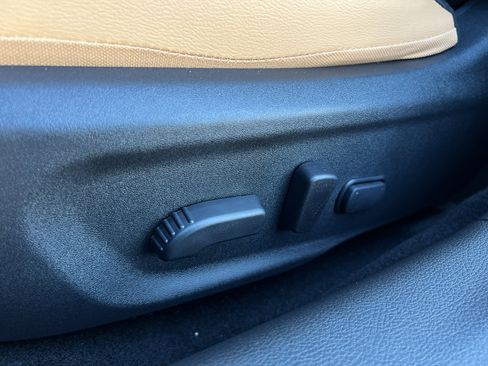 New 2025 Nissan Sentra SV w/ SV Premium Package image 10