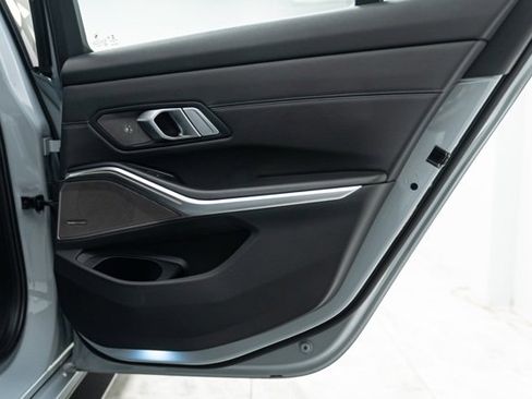 Used 2021 BMW M3 Competition image 30