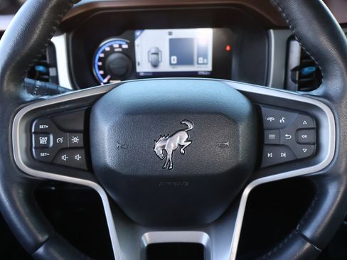 Used 2022 Ford Bronco Outer Banks w/ Sasquatch Package image 10