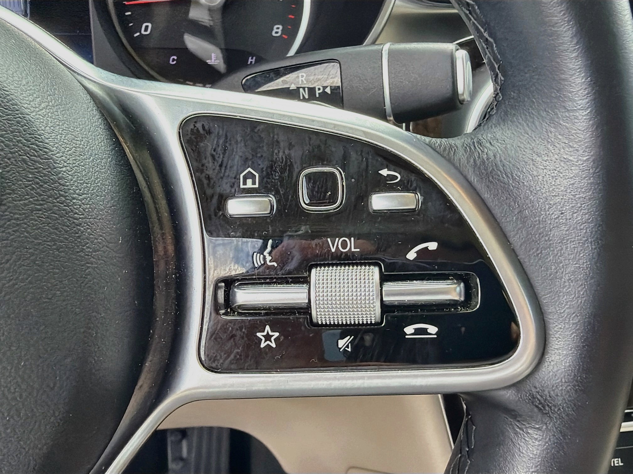 Used 2022 Mercedes-Benz GLC 300 4MATIC image 38