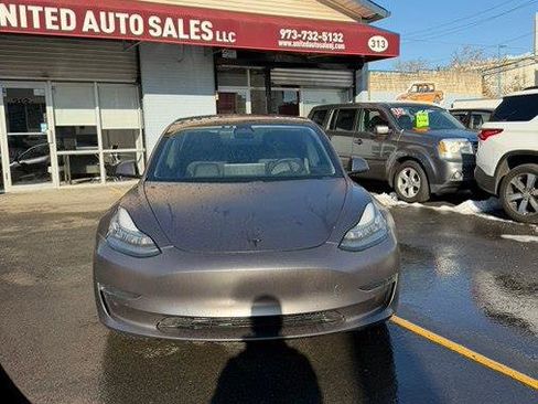 Used 2020 Tesla Model 3 RWD image 2
