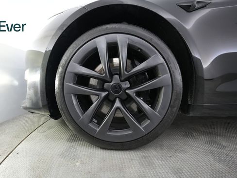 Used 2022 Tesla Model S image 19