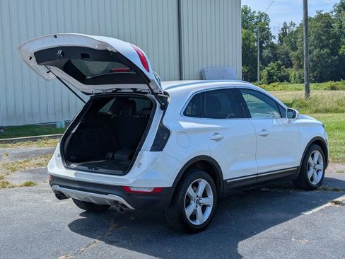 Used 2015 Lincoln MKC FWD image 25