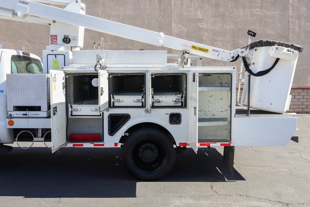 Used 2012 Ford F550 2WD Regular Cab Super Duty w/ PWR Equipment Group image 9