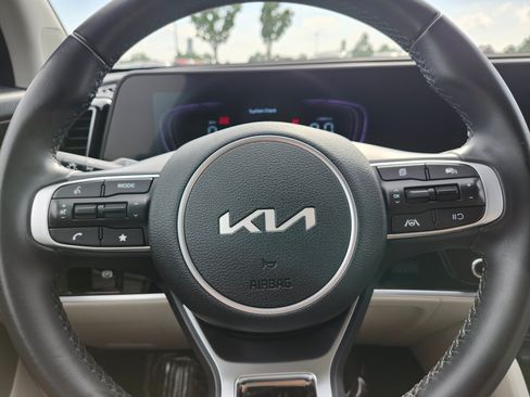 Used 2024 Kia Sportage EX FWD image 27