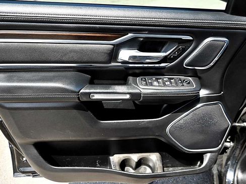 Used 2021 RAM 1500 Laramie AWD/4WD image 19