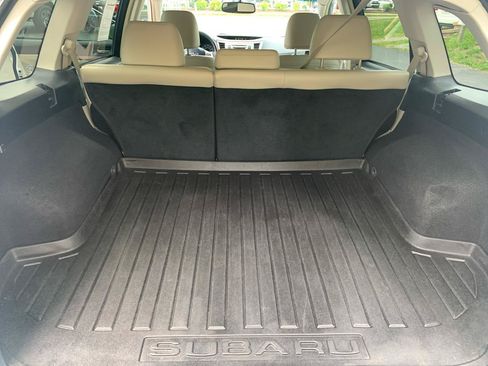 Used 2013 Subaru Outback 2.5i Limited AWD/4WD image 25