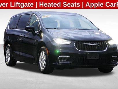 Used 2024 Chrysler Pacifica Touring-L