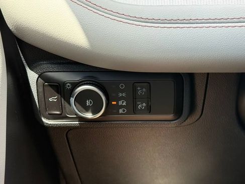 Used 2026 Ford Explorer Active w/ Active Comfort Package AWD/4WD image 25