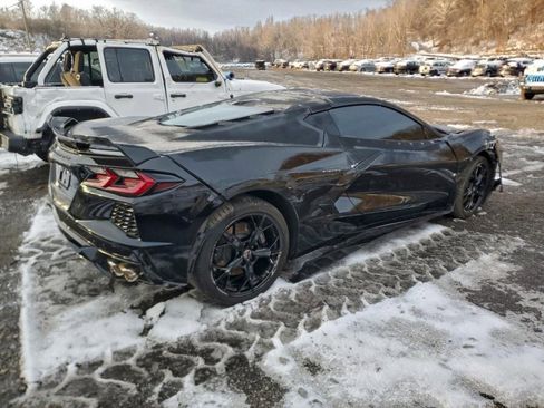 Used 2020 Chevrolet Corvette Stingray Preferred Cpe w/ 2LT Preferred Equipment Group image 4