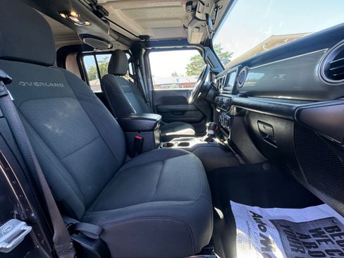 Used 2020 Jeep Gladiator Overland w/ Cold Weather Group image 18