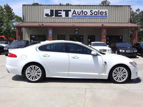 Used 2011 Jaguar XF RWD image 8