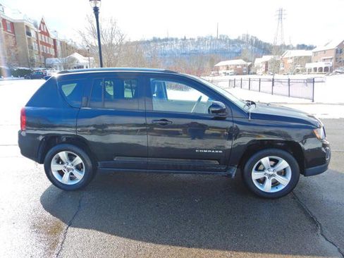 Used 2015 Jeep Compass High Altitude image 10