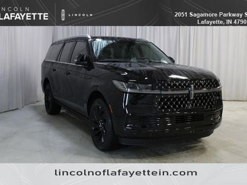New 2026 Lincoln Navigator L Black Label AWD/4WD image 31