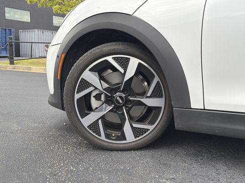 Used 2025 MINI Cooper S FWD image 15