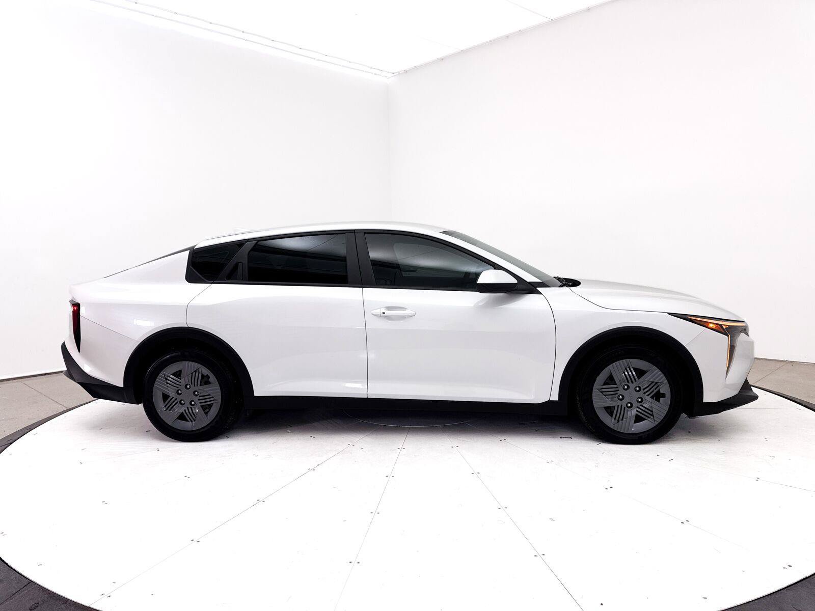 Used 2025 Kia K4 FWD image 36