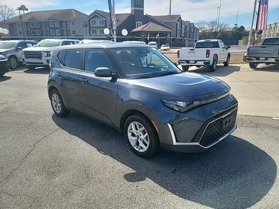 Used 2024 Kia Soul LX w/ Option Group 015