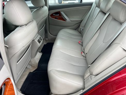 Used 2010 Toyota Camry XLE FWD image 16