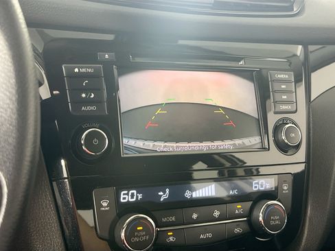 Used 2020 Nissan Rogue Sport SV AWD/4WD image 13