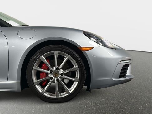 Used 2017 Porsche 718 Boxster S RWD image 3