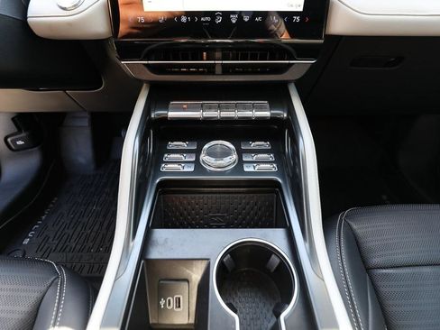 Certified 2024 Lincoln Nautilus Reserve w/ Equipment Group 202A AWD/4WD image 19