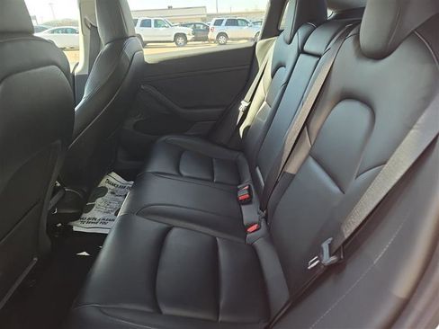Used 2021 Tesla Model 3 Performance image 7