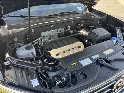 Used 2025 Volkswagen Atlas SEL image 43