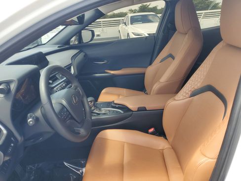 Used 2022 Lexus UX 200 w/ Premium Package FWD image 15