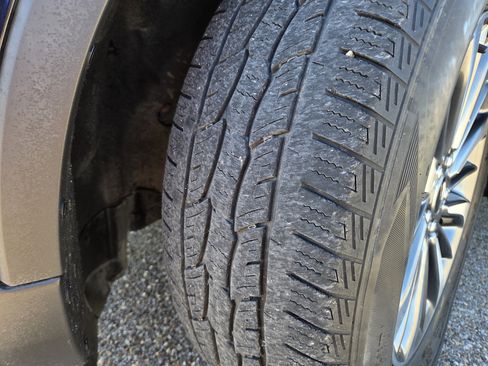 Used 2022 Lincoln Nautilus Reserve image 10