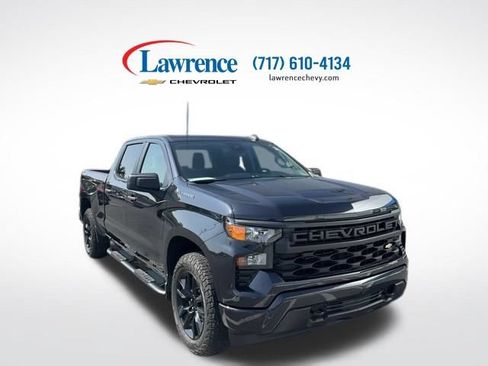 Used 2023 Chevrolet Silverado 1500 Custom AWD/4WD image 1
