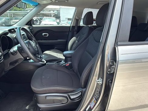 Used 2019 Kia Soul w/ Convenience Package FWD image 23