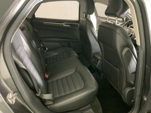 Used 2015 Ford Fusion SE w/ Equipment Group 202A image 37