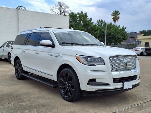 Used 2022 Lincoln Navigator L Reserve AWD/4WD image 20