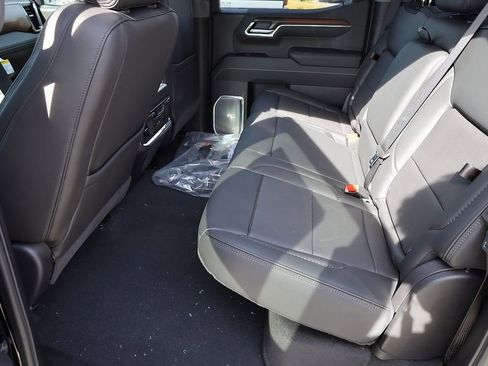 New 2026 GMC Sierra 1500 Denali w/ Technology Package AWD/4WD image 17