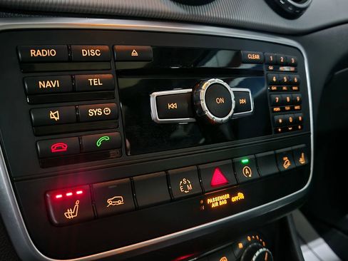 Used 2015 Mercedes-Benz GLA 250 GLA 250 4MATIC Sport Utility 4 image 30